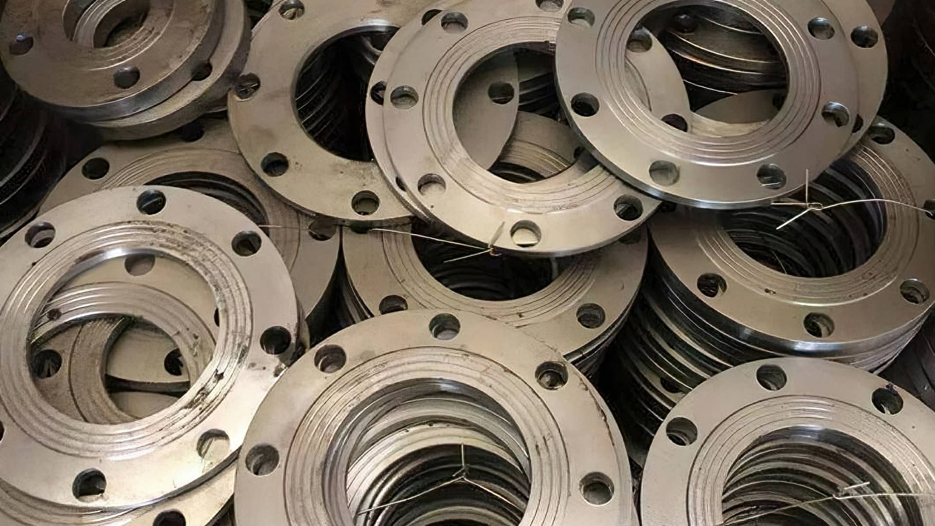 Forges à brides 30408